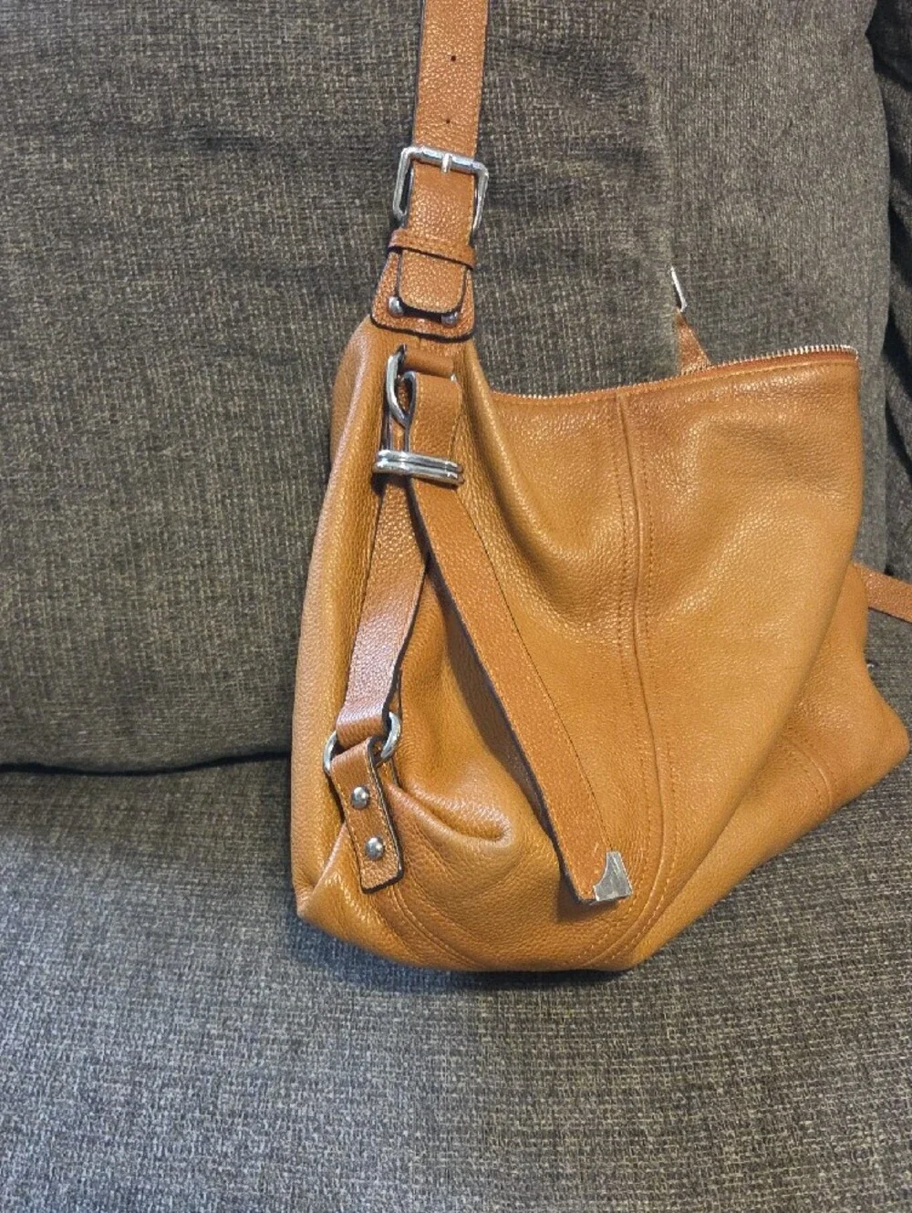 Heshe tan leather